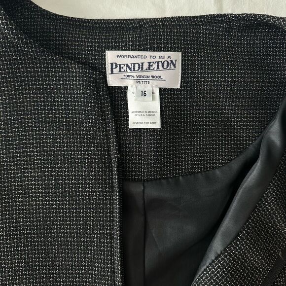 Pendleton Women’s Sz 16 Petite 100% Virgin Wool Zip Up Blazer Jacket - Picture 3 of 6